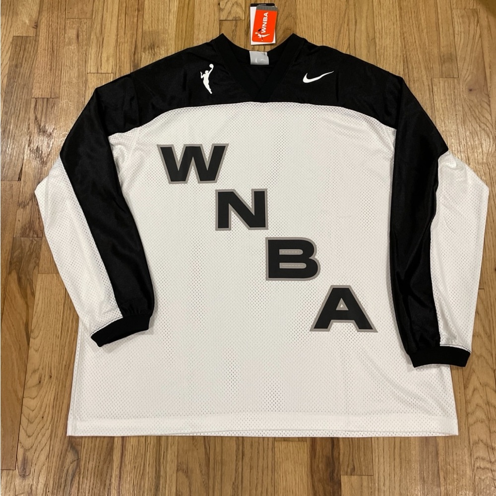 WNBA Team 13 Lonng sleeve jersey style top NWT